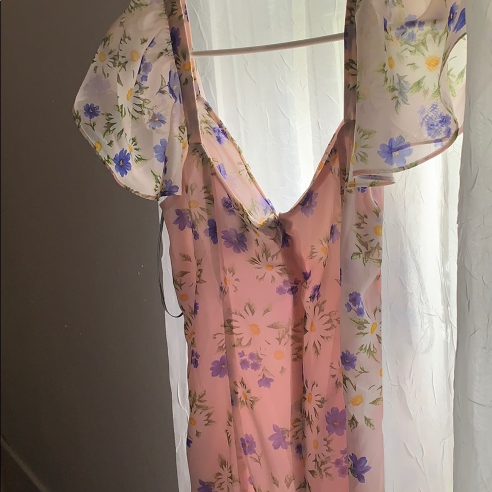 Dress - Picture 3 of 3